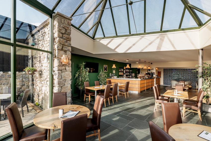 Ll Gi Woodland Cafe 05040