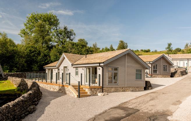Ll Gi Thorpe View 05093 572812
